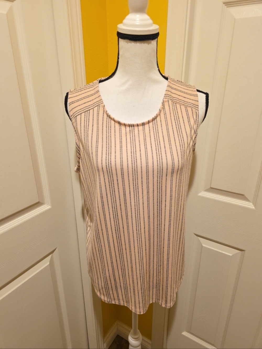 ADRIANNA PAPELL STRIPED BLOUSE, SIZE L